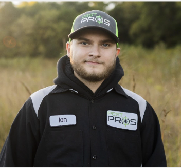 Profile photo of Ian Woodruff, our Pest Pros Kalamazoo Wildlife Specialist.